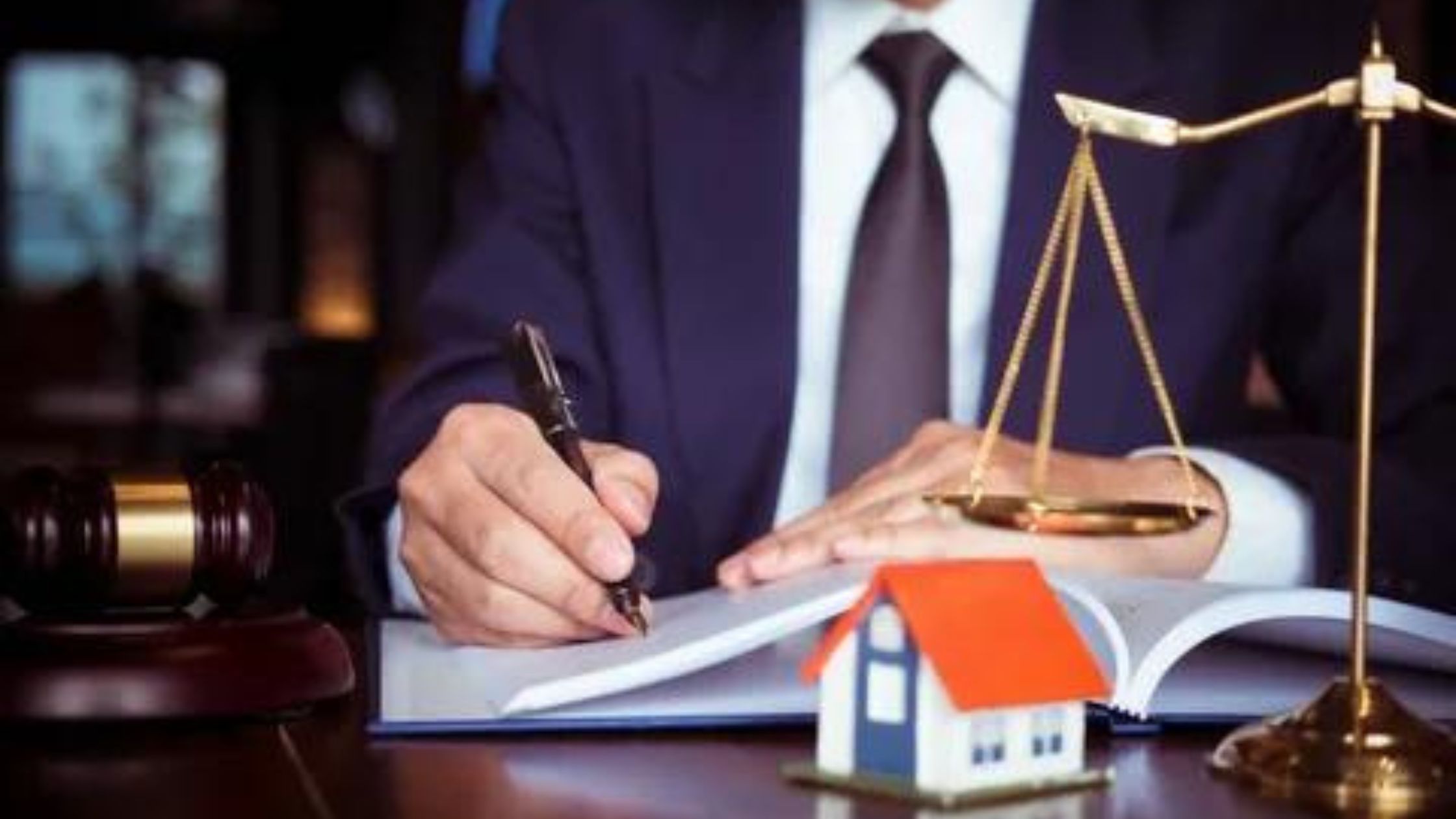 Professional Real Estate Lawyer Etobicoke Ontario